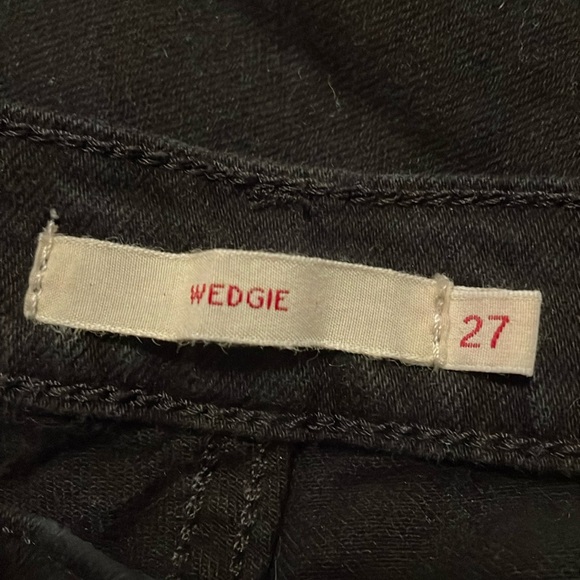 Levi's Icon Wedgie Raw Edge Distressed Jeans - Picture 6 of 9